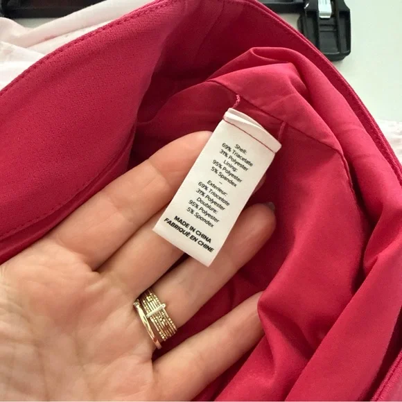 Cinq à Sept Women’s Elaine Cuffed Crepe Shorts in Raspberry Hot Pink Sz 6
